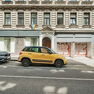 Easy Flat Mariahilf Living Viena